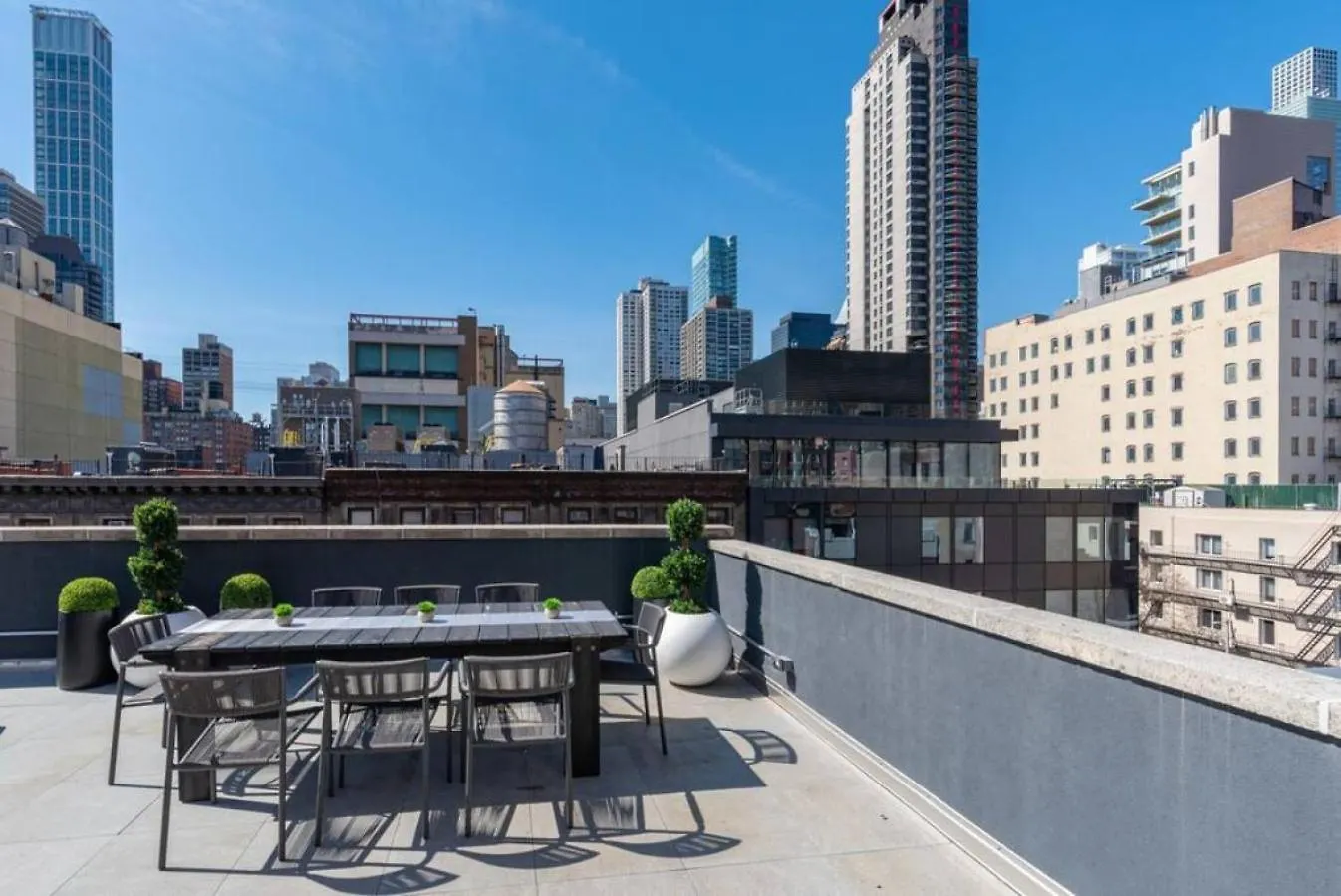 3Br Penthouse Suite With Massive Private Rooftop New York