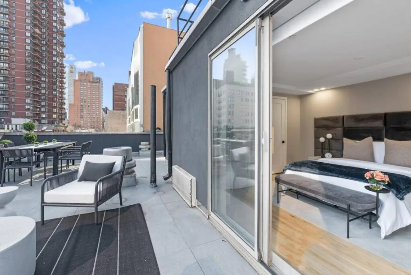 3Br Penthouse Suite With Massive Private Rooftop New York Apartment